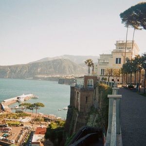 Meet your Posher, Cadance